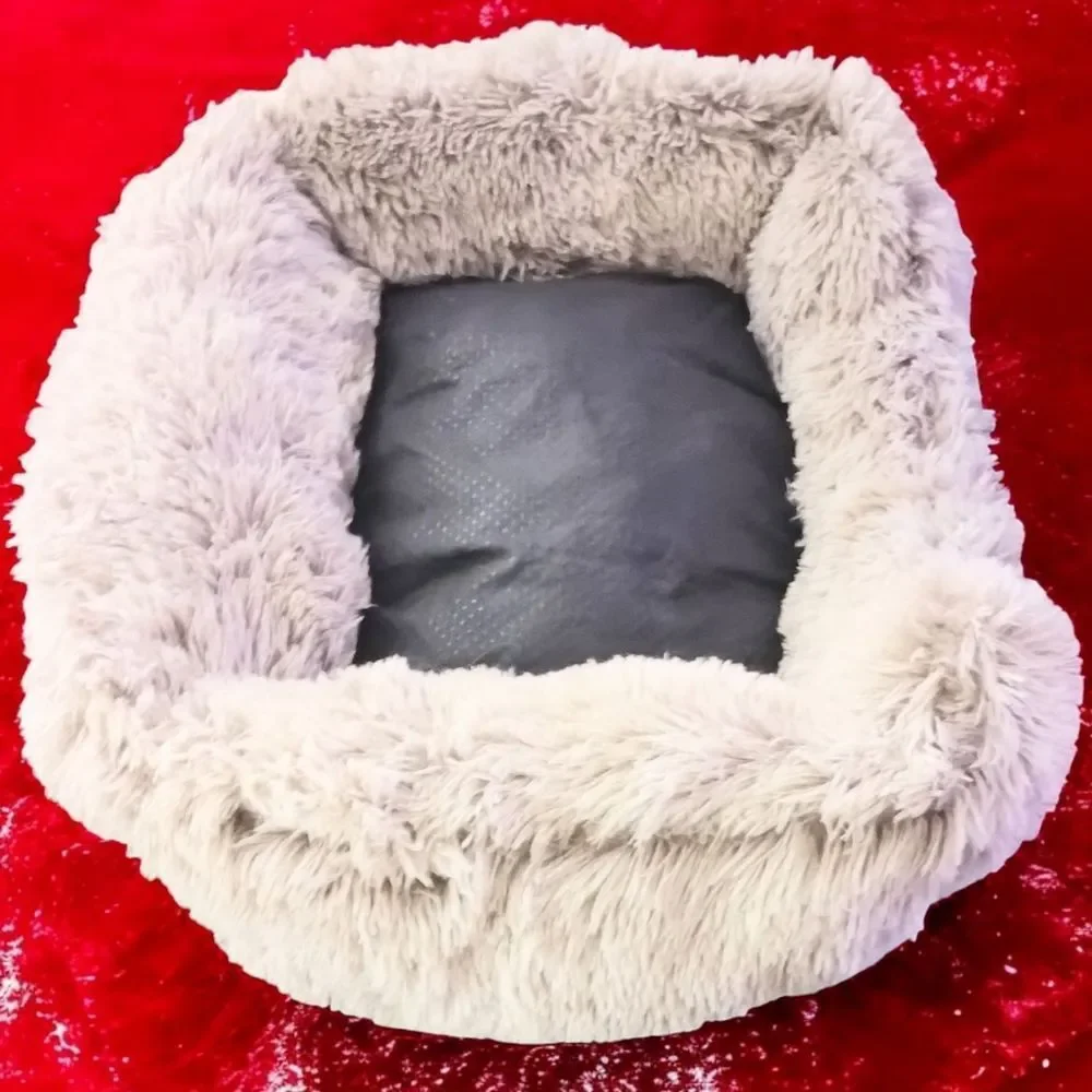 PET CENTRAL LUSCIOUS FAUX FUR PET BED Dk Gray/Light Gray